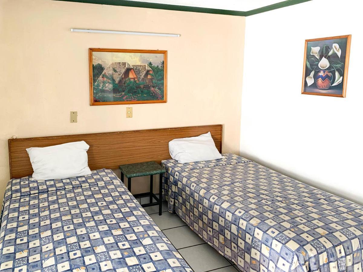 Hotel Vagabundo Plaza Del Sol Zapopan Zewnętrze zdjęcie